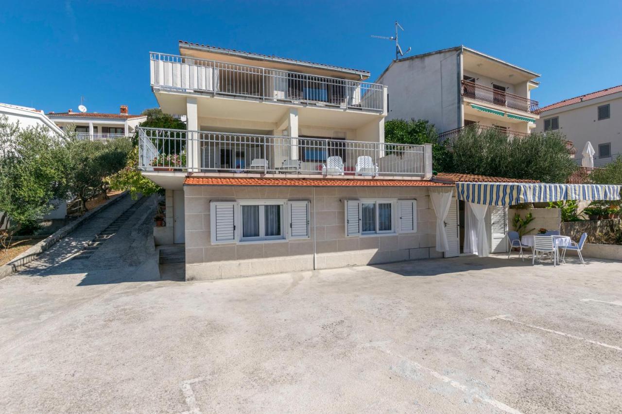 Apartment Dragica Donji Okrug (Ciovo)